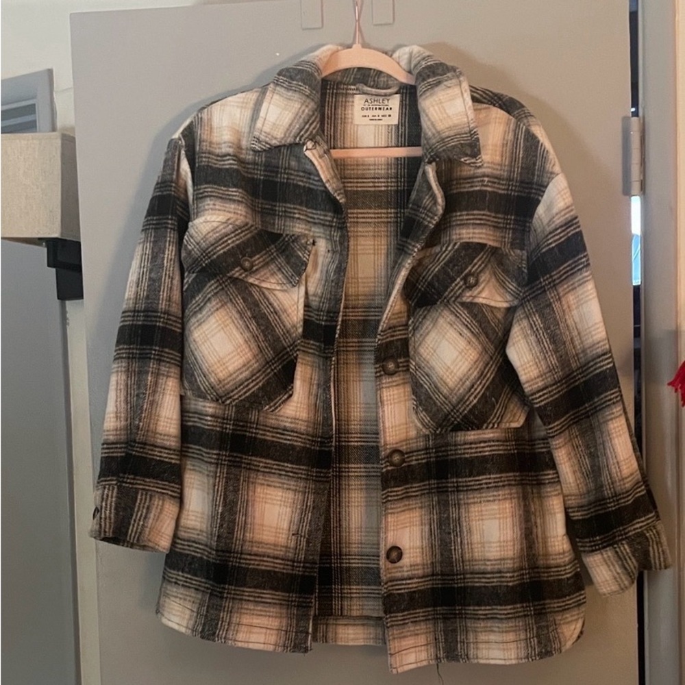 Ashley By 26 International Outerwear Black, White and Tan Plaid Jacke